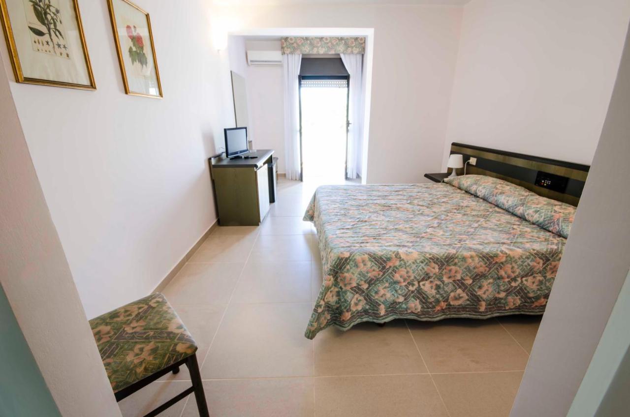 Torre Del Sole Hotel Tarquinia Exterior photo